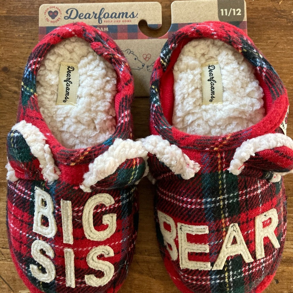 NWT Dearfoams “Big Sis Bear” Slippers